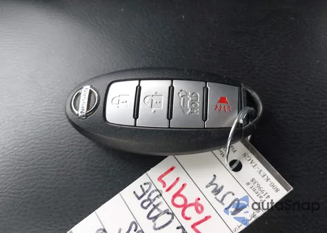 2016 Nissan Rogue Sv z USA, uszkodzony, nr VIN 5N1AT2MV2GC923694